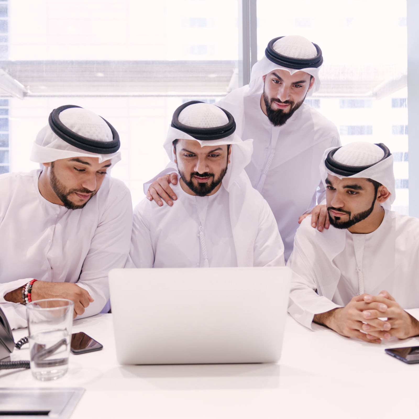 Arab Shemagh Headband for Men  - огляд і ціна Men Accessories In Dubai