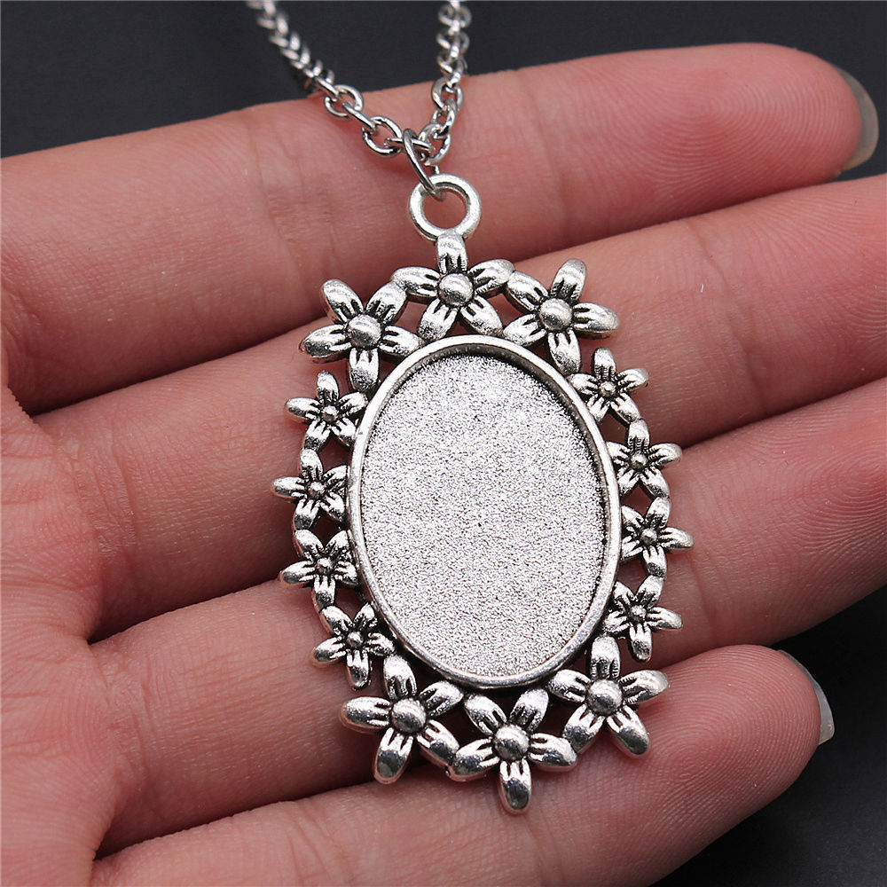 Man Necklace Antique Bronze Co - огляд і ціна Men'S Accessories Tray